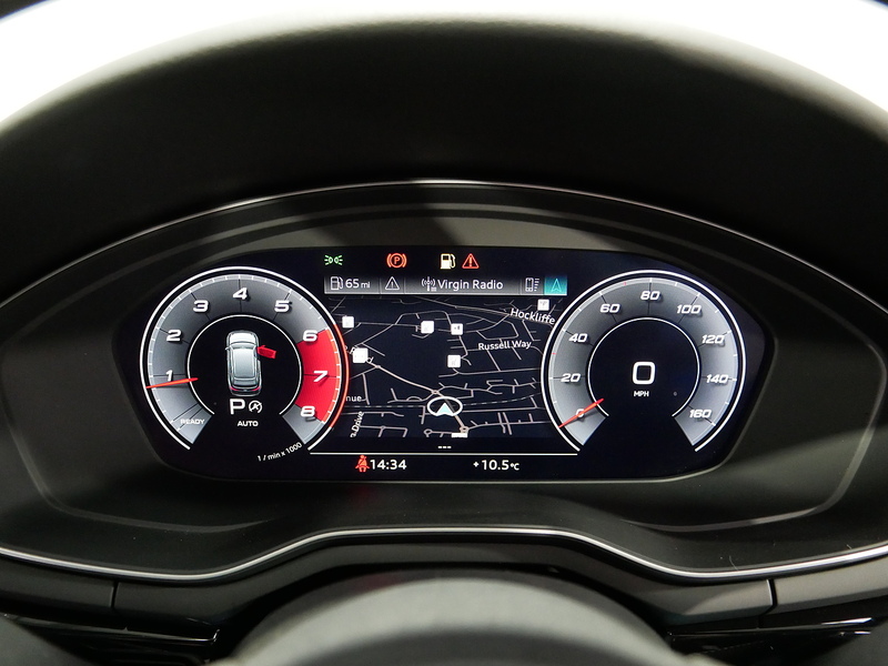 Audi A4 Avant TFSI Black Edition - U4166