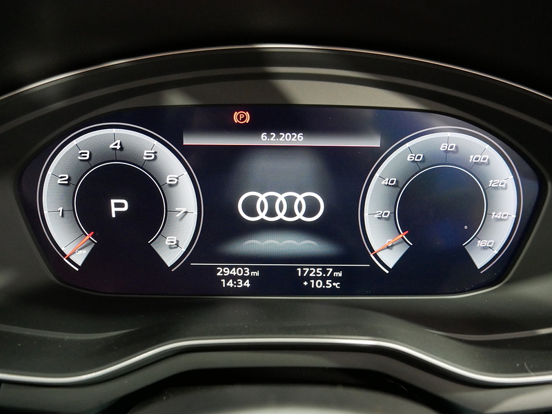 Audi A4 Avant TFSI Black Edition - U4166