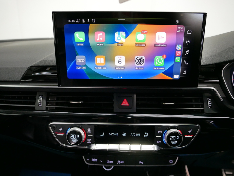 Audi A4 Avant TFSI Black Edition - U4166