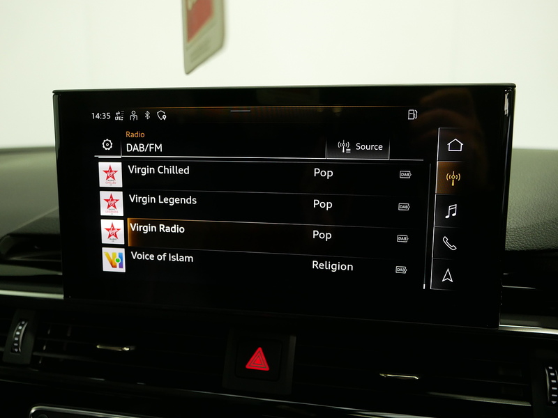 Audi A4 Avant TFSI Black Edition - U4166