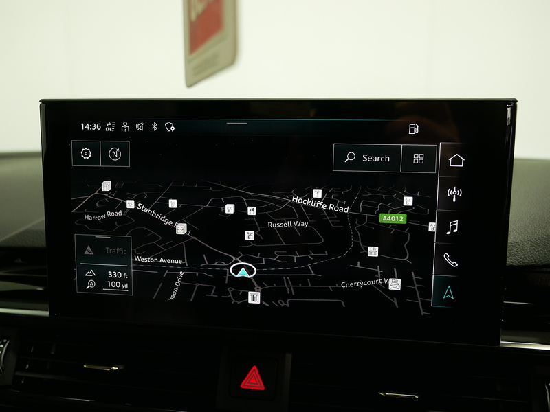 Audi A4 Avant TFSI Black Edition - U4166