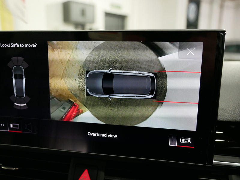 Audi A4 Avant TFSI Black Edition - U4166