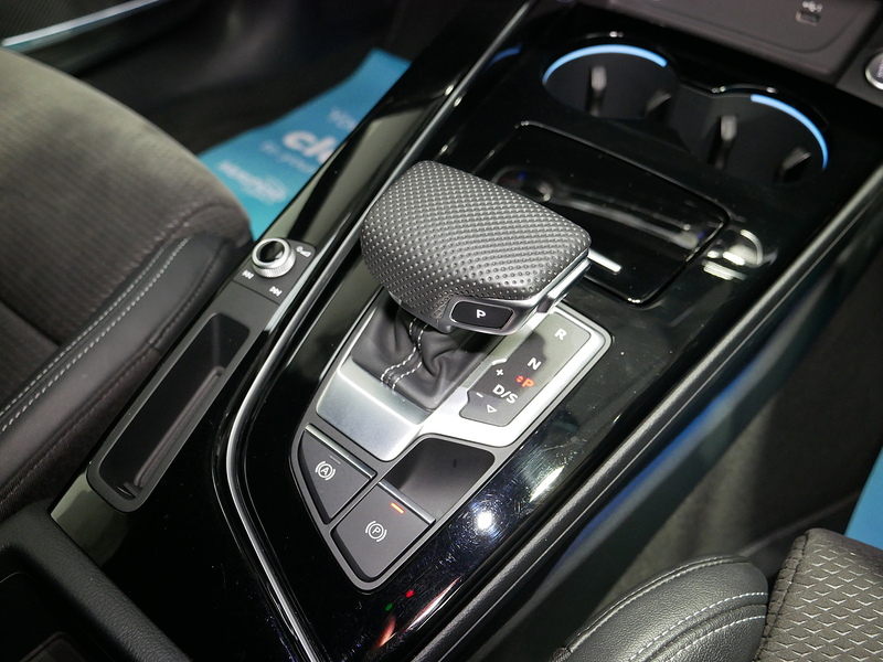 Audi A4 Avant TFSI Black Edition - U4166