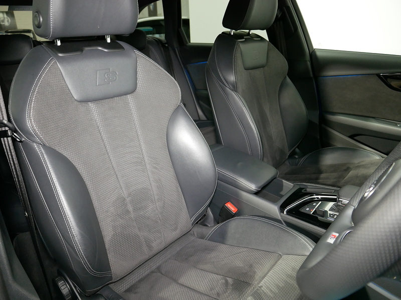 Audi A4 Avant TFSI Black Edition - U4166