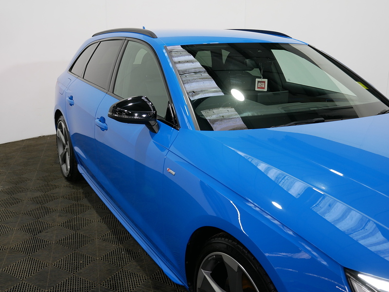 Audi A4 Avant TFSI Black Edition - U4166