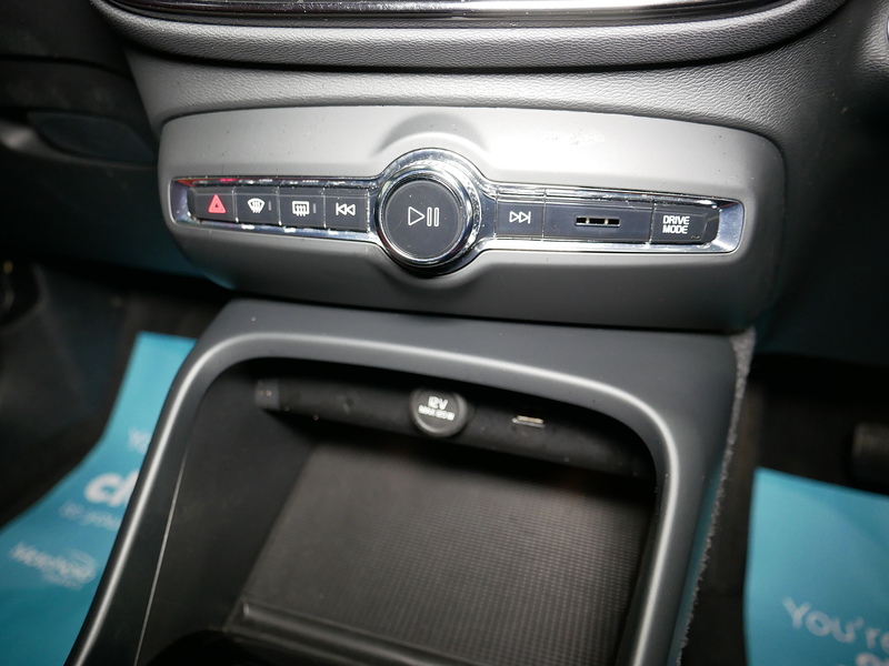 Volvo XC40 T3 Inscription - U4178