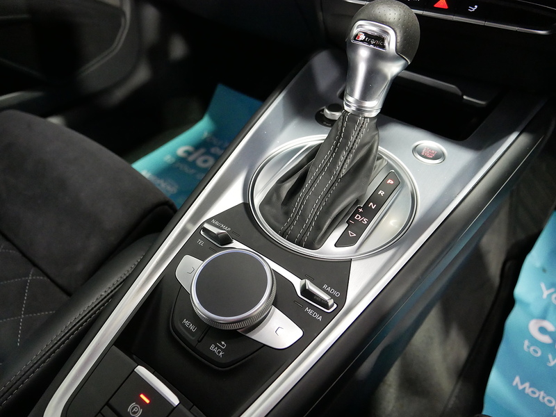 Audi TT TFSI S line - U4180