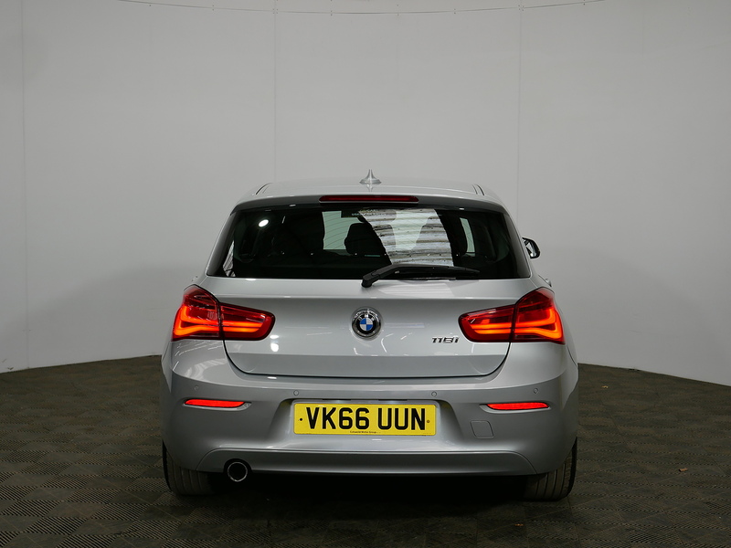 BMW 1 Series 118i SE - U4184