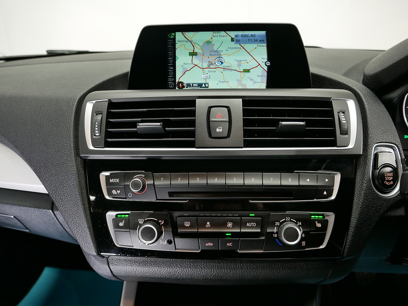 BMW 1 Series 118i SE - U4184