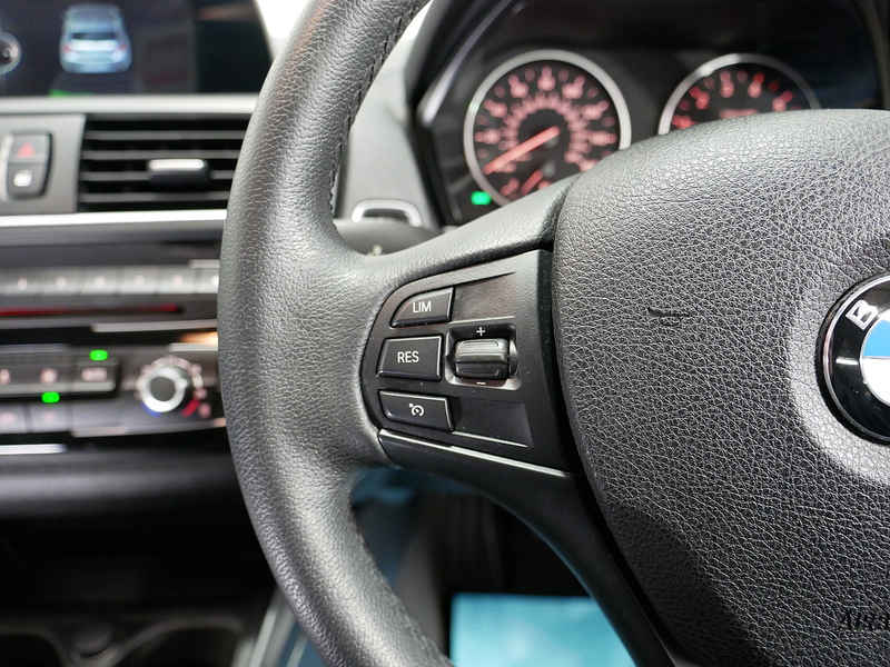 BMW 1 Series 118i SE - U4184