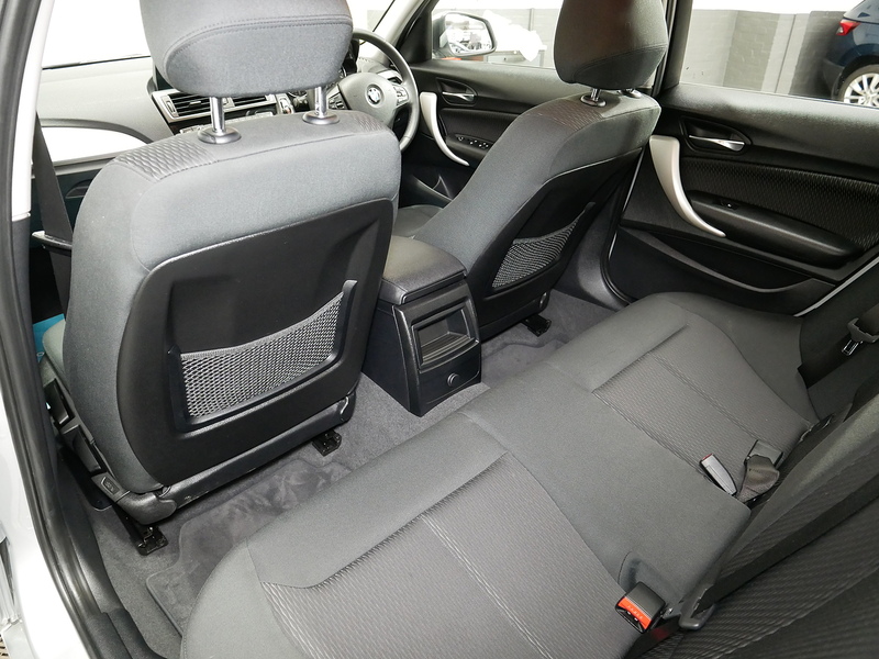 BMW 1 Series 118i SE - U4184