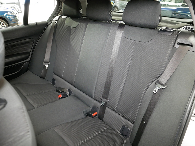 BMW 1 Series 118i SE - U4184