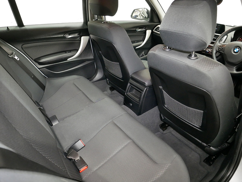 BMW 1 Series 118i SE - U4184