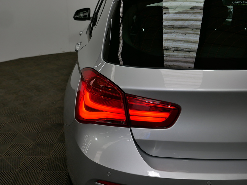 BMW 1 Series 118i SE - U4184