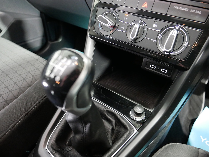 Volkswagen T-Cross TSI SE - U4185