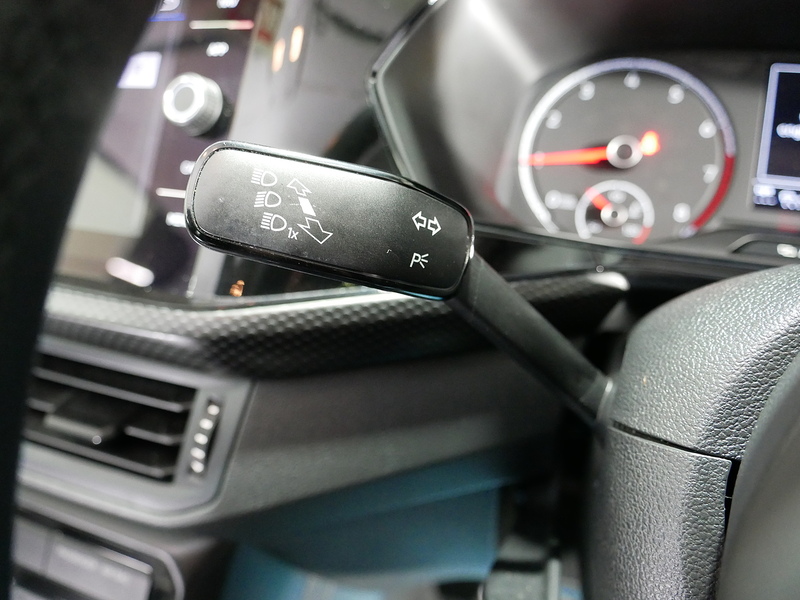 Volkswagen T-Cross TSI SE - U4185