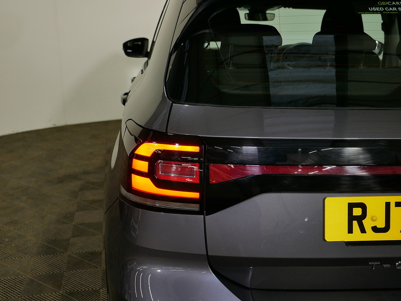 Volkswagen T-Cross TSI SE - U4185