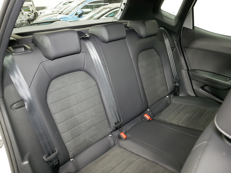 SEAT Arona TSI XCELLENCE Lux - U4200