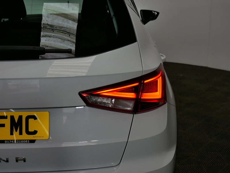 SEAT Arona TSI XCELLENCE Lux - U4200