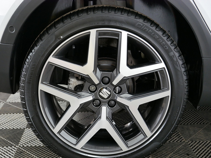 SEAT Arona TSI XCELLENCE Lux - U4200