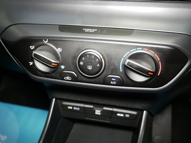 Hyundai BAYON T-GDi MHEV SE Connect - U4203