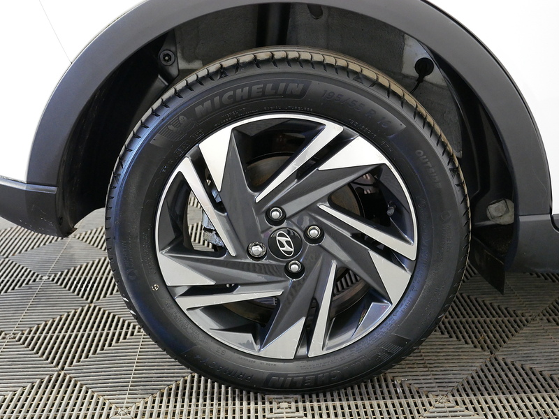 Hyundai BAYON T-GDi MHEV SE Connect - U4203