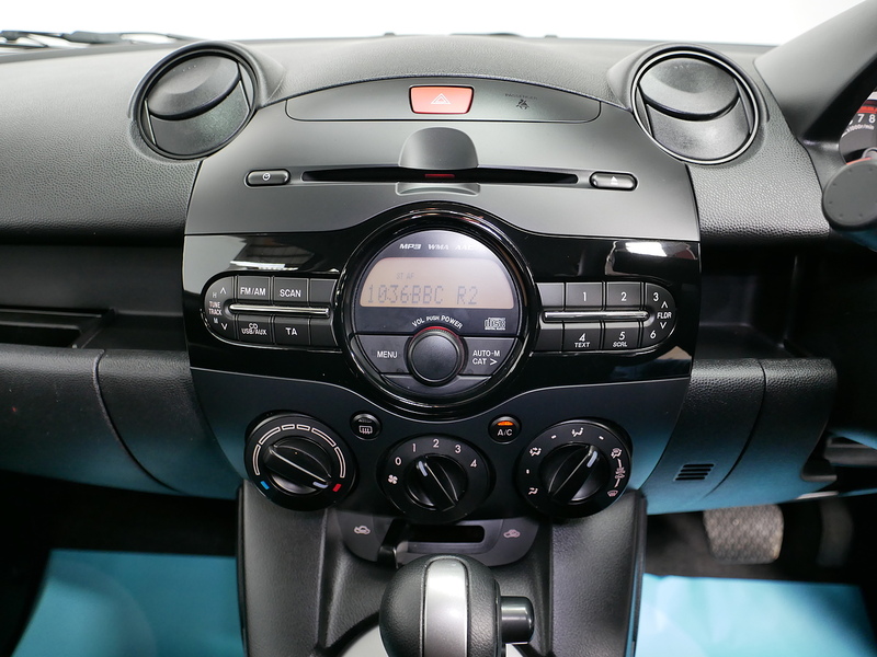 Mazda Mazda2 TS2 - U4217