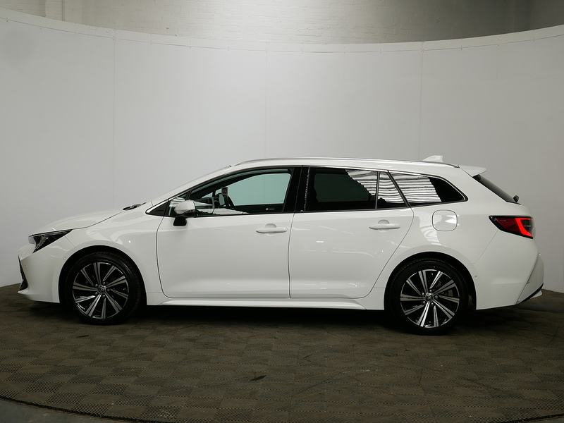 Toyota Corolla VVT-h Design - U4232