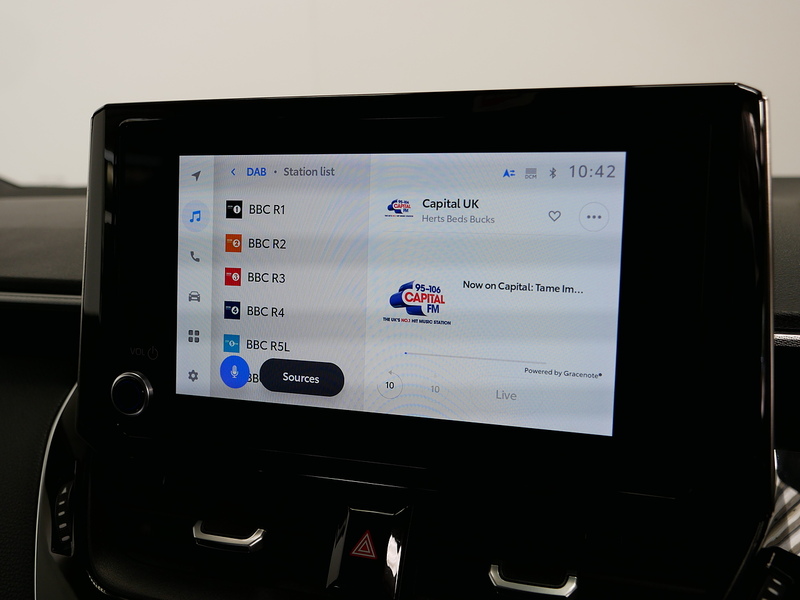 Toyota Corolla VVT-h Design - U4232