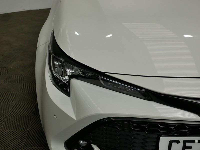 Toyota Corolla VVT-h Design - U4232