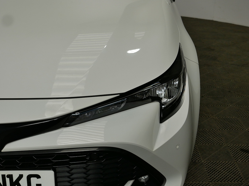 Toyota Corolla VVT-h Design - U4232