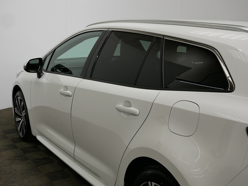 Toyota Corolla VVT-h Design - U4232