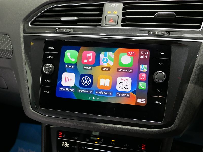 Volkswagen Tiguan TSI R-Line - U4234