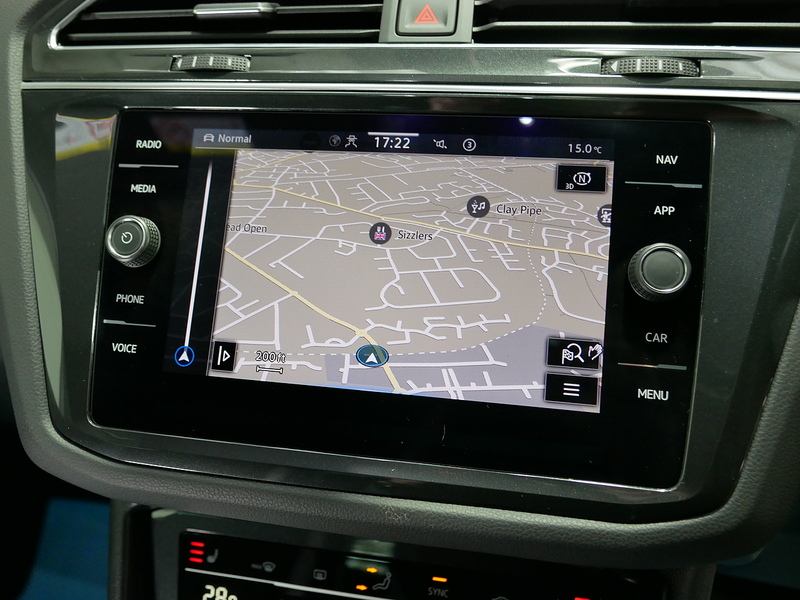 Volkswagen Tiguan TSI R-Line - U4234