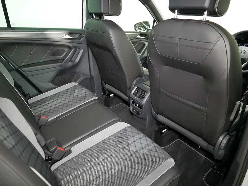 Volkswagen Tiguan TSI R-Line - U4234