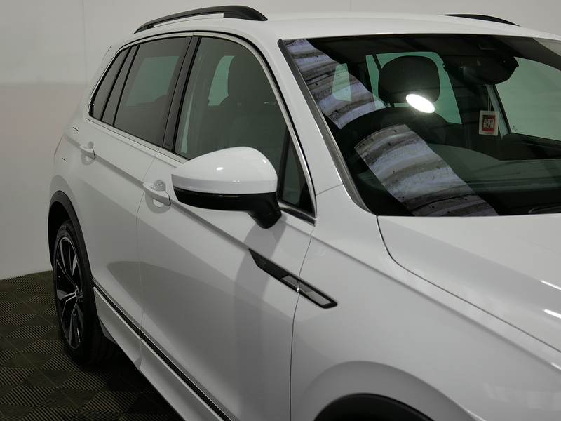 Volkswagen Tiguan TSI R-Line - U4234