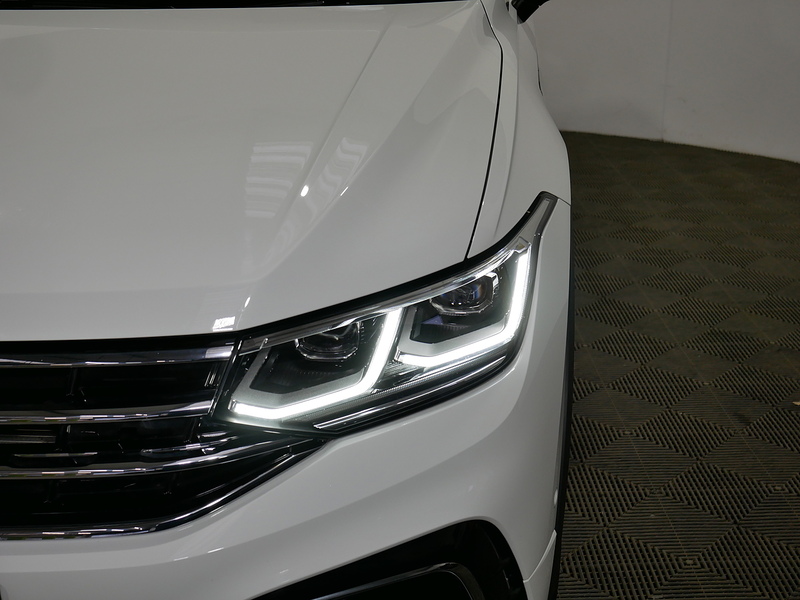 Volkswagen Tiguan TSI R-Line - U4234