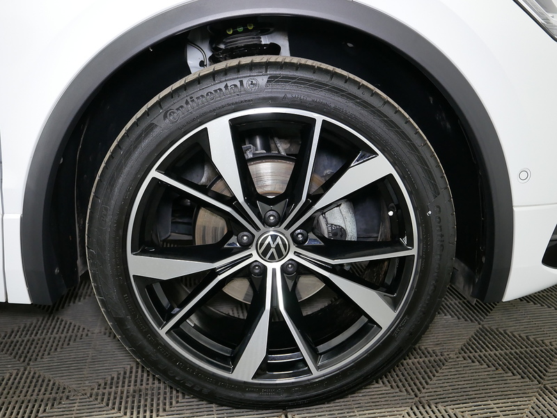 Volkswagen Tiguan TSI R-Line - U4234