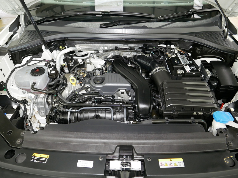 Volkswagen Tiguan TSI R-Line - U4234