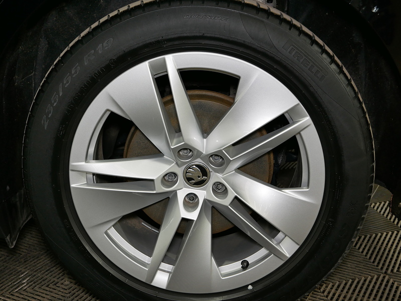 Skoda Enyaq 60 - U4243