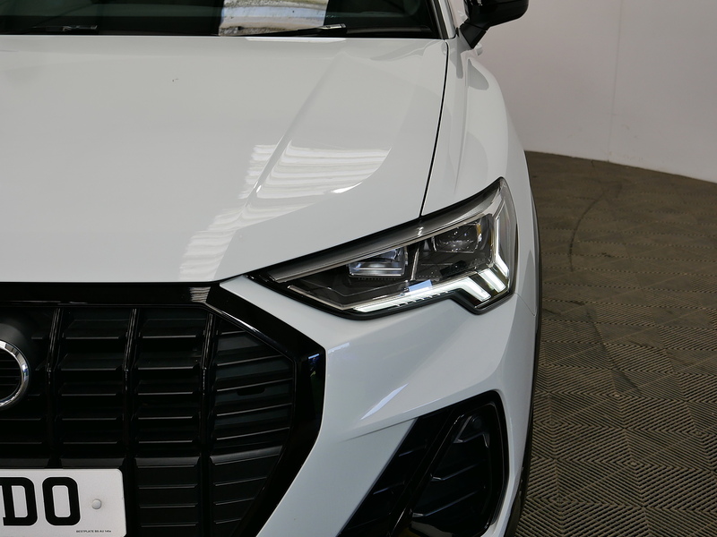 Audi Q3 TFSI CoD Black Edition - U4250