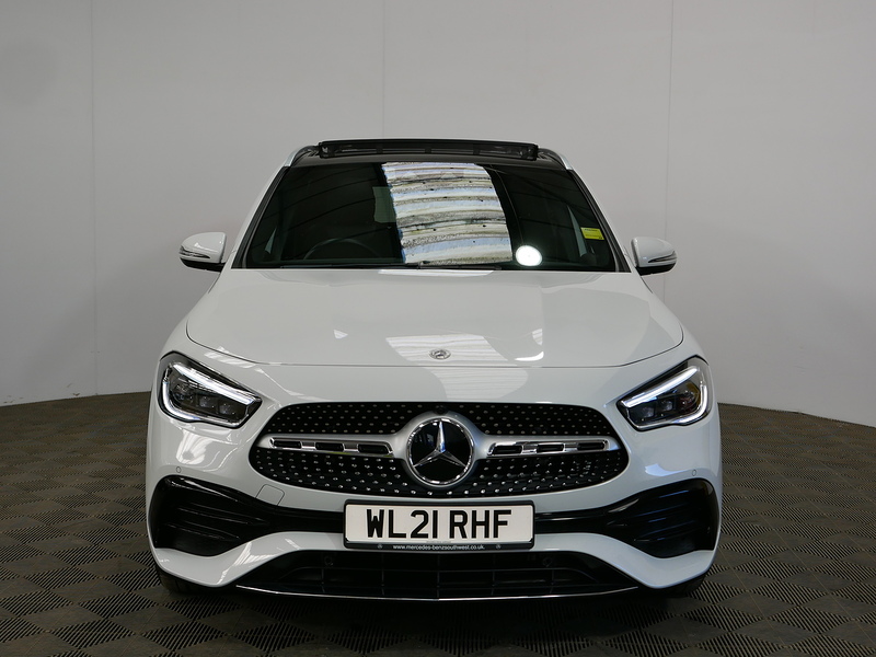 Mercedes-Benz GLA GLA180 AMG Line - U4255