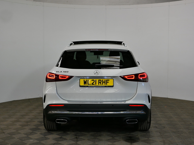 Mercedes-Benz GLA GLA180 AMG Line - U4255