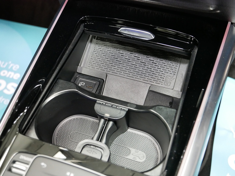 Mercedes-Benz GLA GLA180 AMG Line - U4255