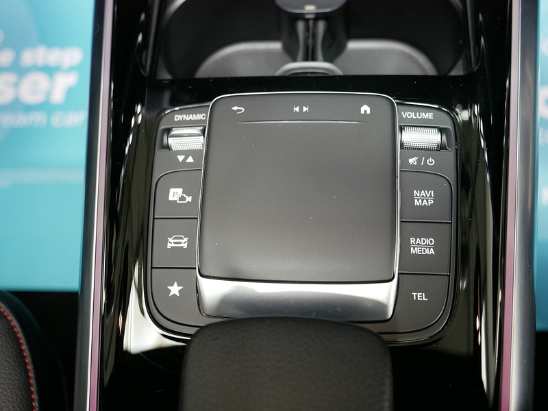 Mercedes-Benz GLA GLA180 AMG Line - U4255