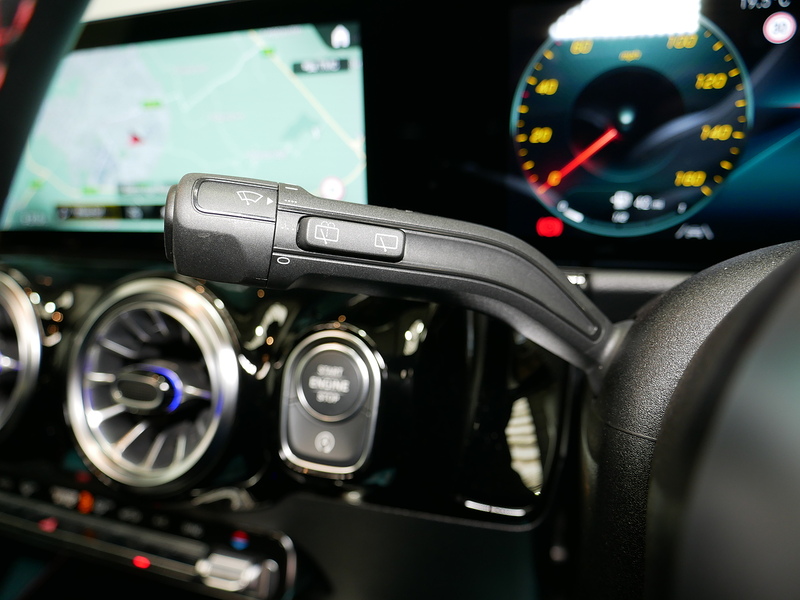 Mercedes-Benz GLA GLA180 AMG Line - U4255