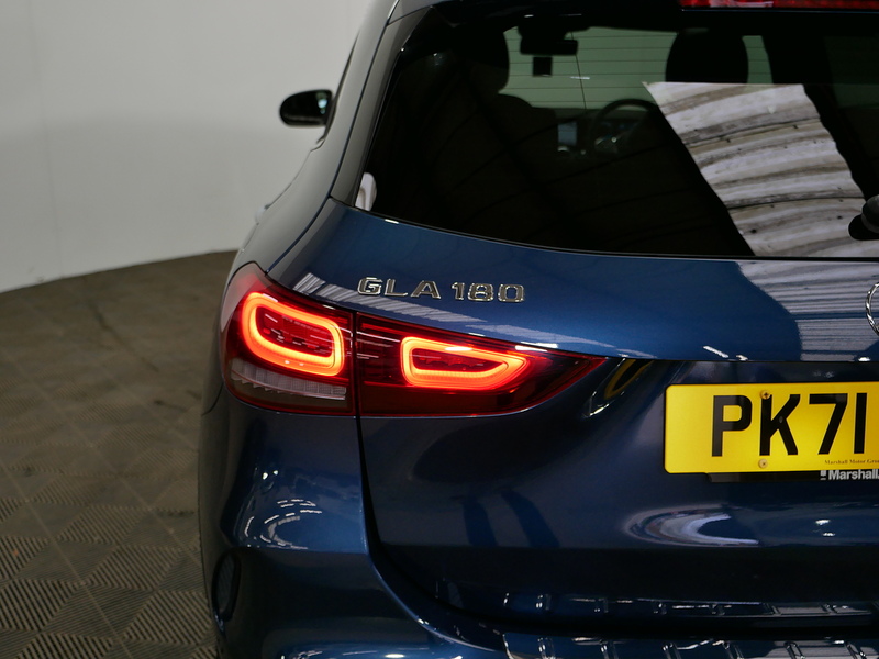 Mercedes-Benz GLA GLA180 AMG Line - U4257