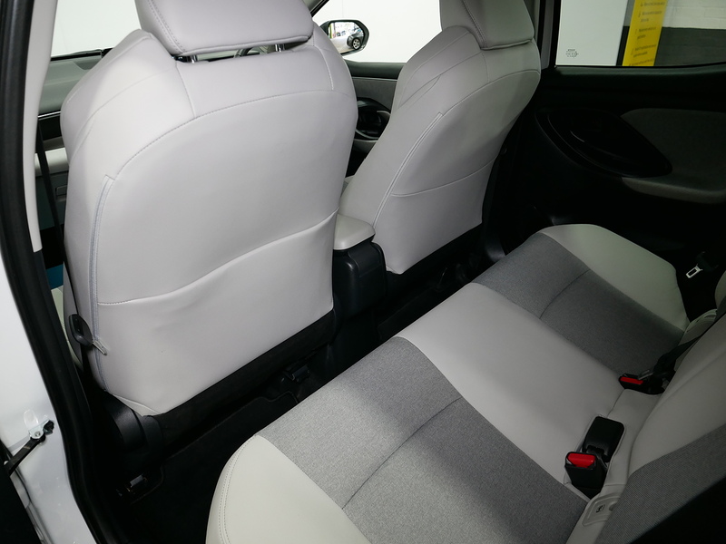 Toyota Yaris VVT-h Excel - U4261