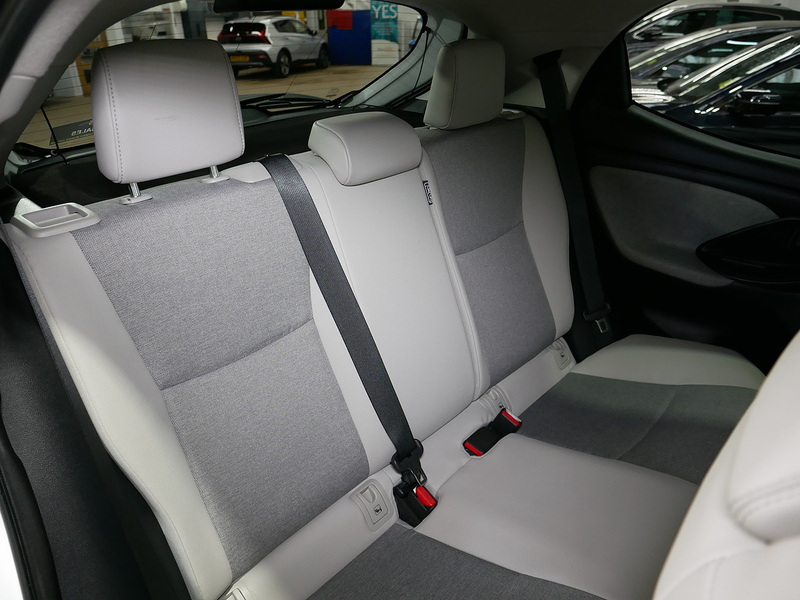 Toyota Yaris VVT-h Excel - U4261