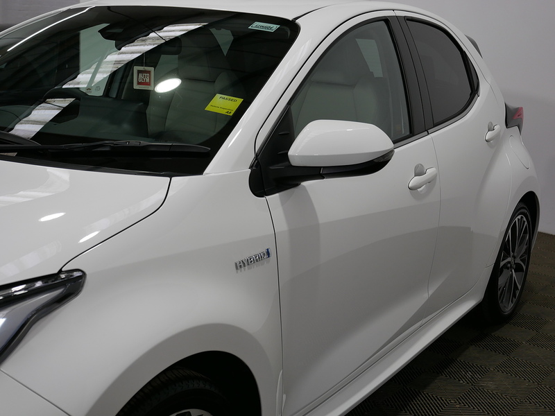 Toyota Yaris VVT-h Excel - U4261